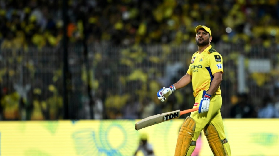 Chennai brush aside talk of Dhoni's IPL retirement