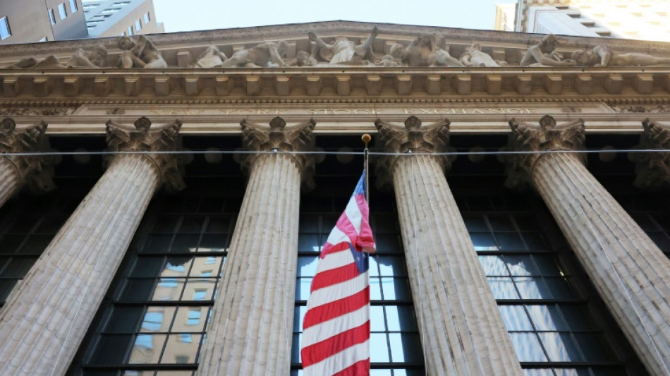 Wall Street ouvre en hausse, rebond technique apr&egrave;s une semaine cauchemardesque