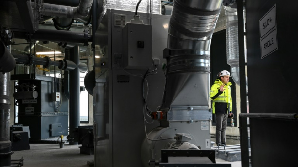 R&eacute;industrialisation: dans le bocage vend&eacute;en, le ciment presque sans CO2