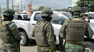 Coronel das For&ccedil;as Armadas do Equador &eacute; morto a tiros 