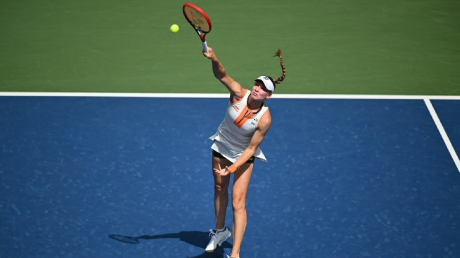 Rybakina routs Raducanu to advance at US Open