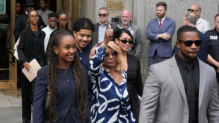 L&aacute;grimas, oraciones y j&uacute;bilo: Sean "Diddy" Combs aliviado tras absoluci&oacute;n parcial