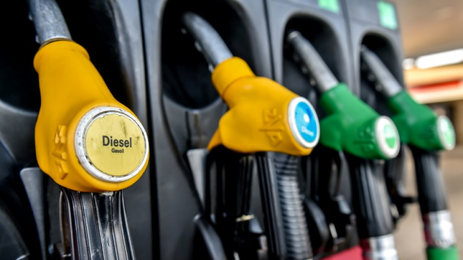Vente &agrave; perte de carburant: la grande distribution ferme la porte, le gouvernement persiste