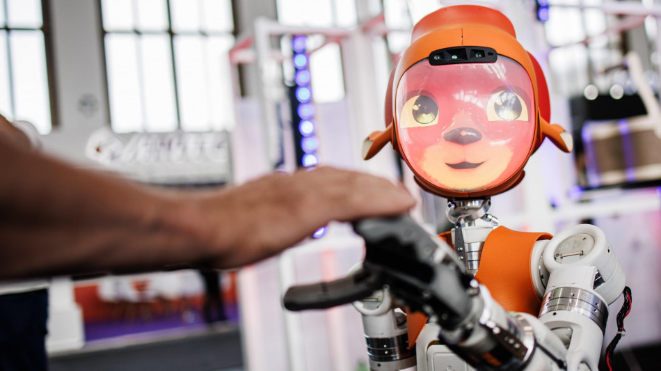 Pronta la pelle elettronica che dà ai robot il senso del tatto