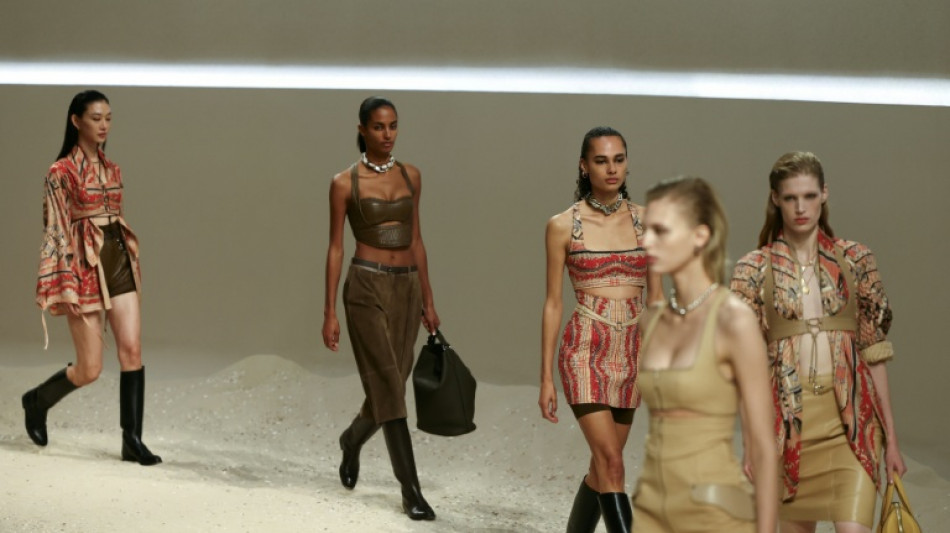 Hermès combina legado ecuestre y sensualidad en la Semana de la Moda de París