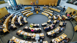 Tumulte w&auml;hrend erster Landtagssitzung in Th&uuml;ringen: CDU ruft Verfassungsgericht an