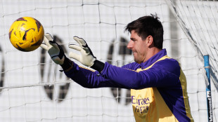 Calcio: nuova tegola per il Real, Courtois si &egrave; rotto un menisco