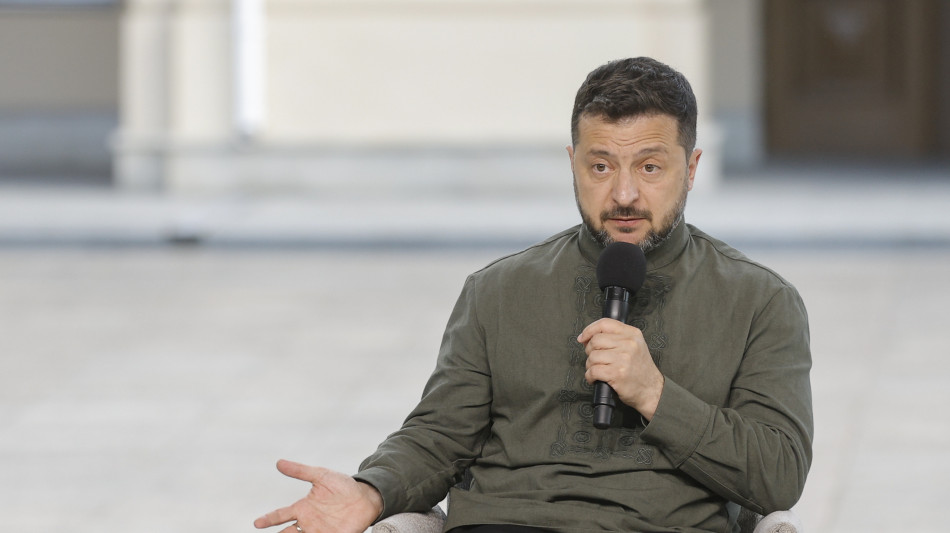 Zelensky, 'gli ucraini non soggiaceranno mai agli stivali dello zar'