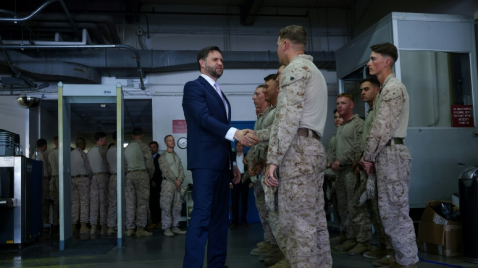 Las tropas enviadas a Los &Aacute;ngeles siguen siendo "necesarias", dice Vance