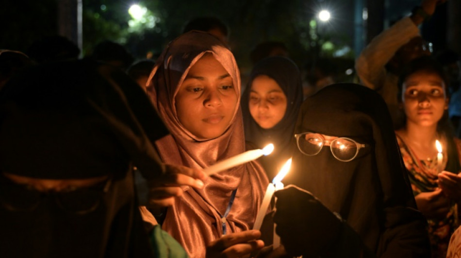 Indian and Pakistani troops exchange fire in Kashmir