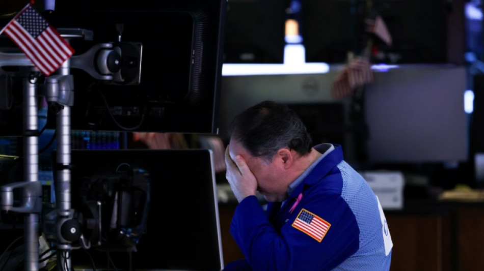 Wall Street termine en berne, les perspectives &eacute;conomiques am&eacute;ricaines inqui&egrave;tent