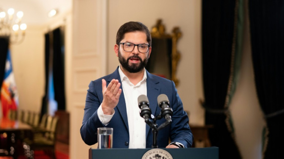 Boric anuncia parceria p&uacute;blico-privada para explora&ccedil;&atilde;o de l&iacute;tio no Chile