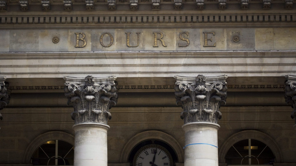 Borsa: l'Europa chiude in forte calo, Parigi -1,94, Londra -1,31%