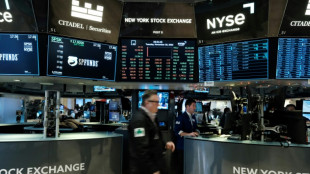H&eacute;sitante, Wall Street oscille entre vert et rouge