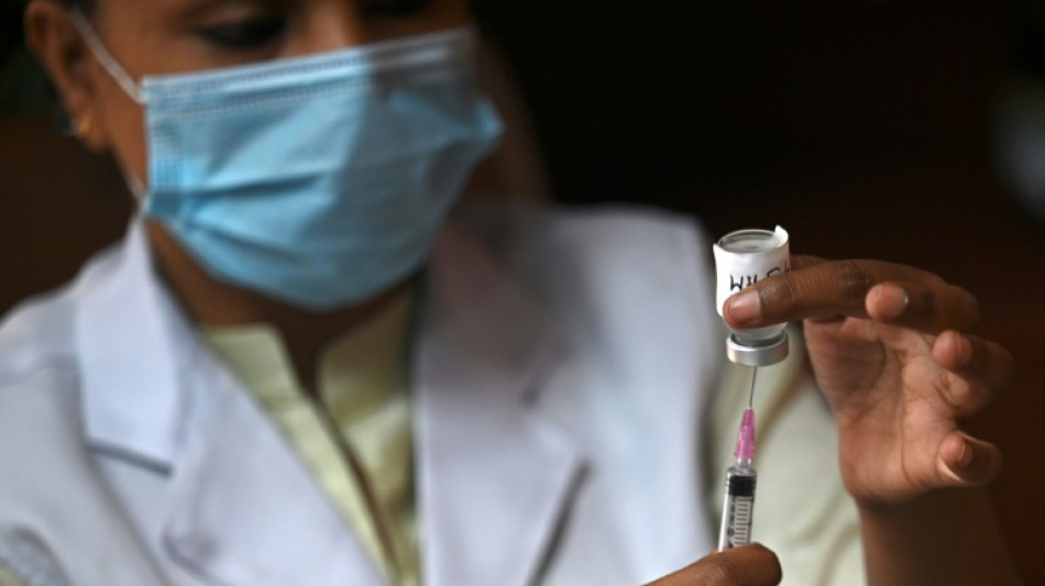 La cobertura de vacunaci&oacute;n contra el covid sigue bajo el 10% en 20 pa&iacute;ses, seg&uacute;n expertos de la OMS