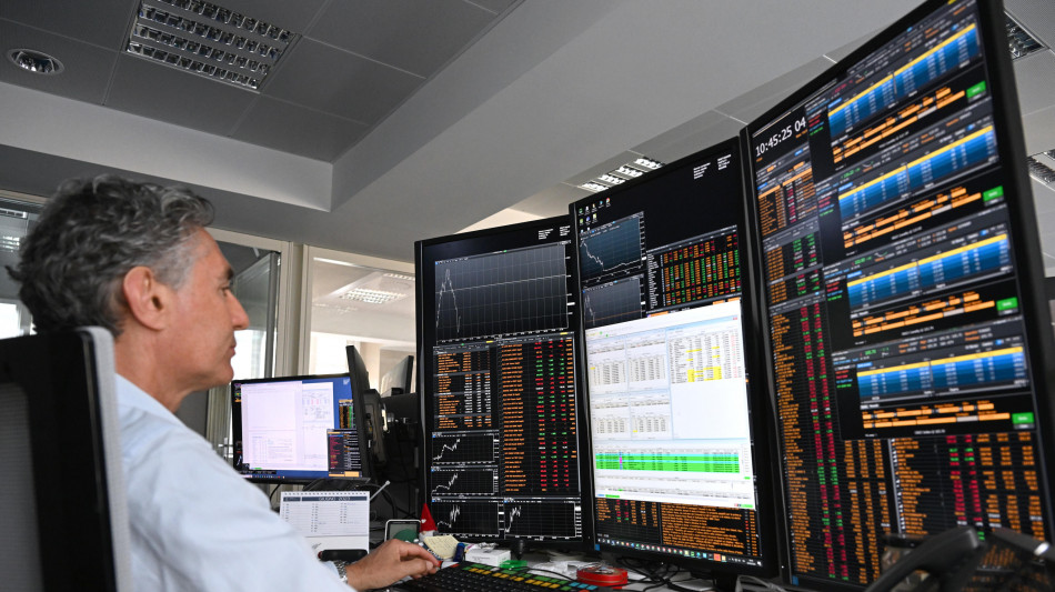 Borsa: Milano in calo con l'Europa, svetta Fincantieri