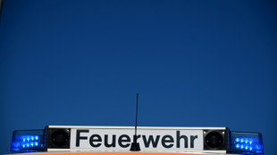 F&uuml;nf Verletzte: Auto f&auml;hrt auf Parkdeck in Essen in Kinder