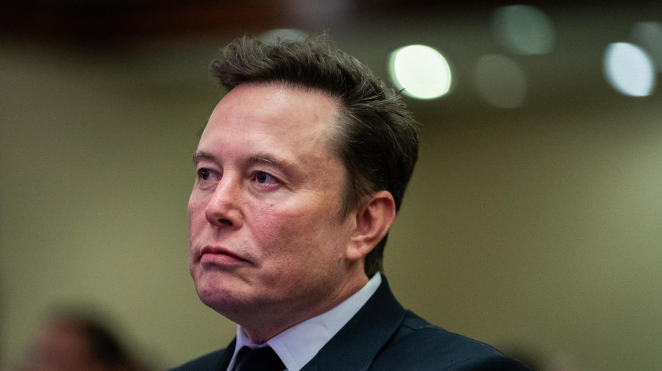 Musk, pronti a fornire all'Italia connettivit&agrave; avanzata e sicura