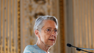 Gewalt an katholischer Schule: Frankreichs Bildungsministerin sagt aus