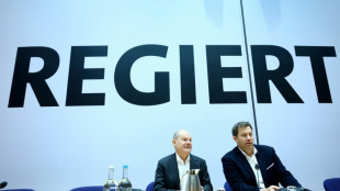 Klingbeil st&uuml;tzt Scholz - SPD spitzt Wahlkampf auf Kritik an Merz zu