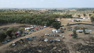 Fam&iacute;lia israelense enterra filho e procura irm&atilde;o g&ecirc;meo ap&oacute;s massacre do Hamas em festa