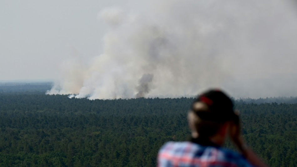 Incendio en un bosque de Berl&iacute;n tras la explosi&oacute;n de un dep&oacute;sito de municiones