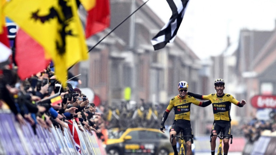 Cyclisme: Wout van Aert offre Gand-Wevelgem &agrave; son &eacute;quipier Christophe Laporte