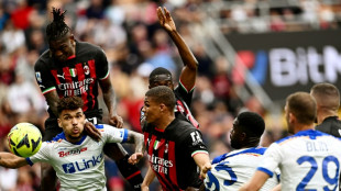 Milan vence Lecce (2-0) com dois gols de Rafael Le&atilde;o; Inter derrota Empoli