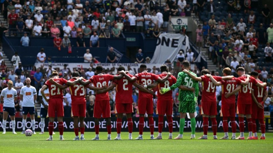 Liverpool homenageia Diogo Jota em amistoso de pré-temporada