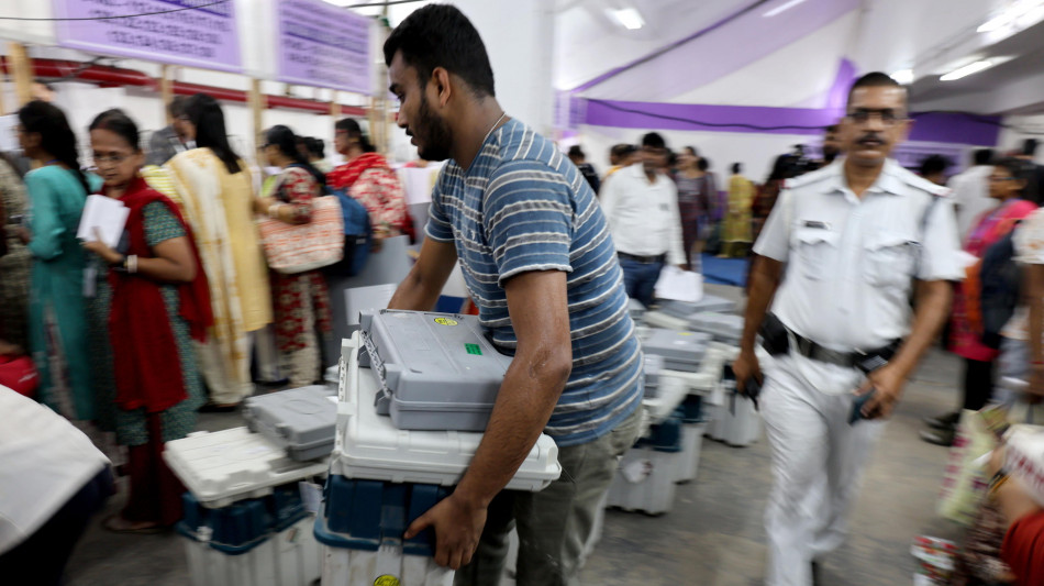 Urne aperte in India, sfida elettorale nel Bengala occidentale