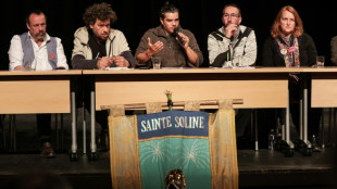 Bassines: les opposants d&eacute;noncent "une d&eacute;rive violente de l'&Eacute;tat"