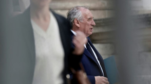 L'Assembl&eacute;e renverse Bayrou, Macron nommera son successeur dans les "tout prochains jours"