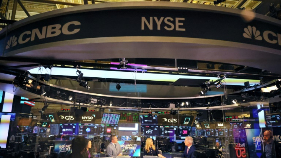 Wall Street en hausse gr&acirc;ce &agrave; la technologie et &agrave; l'accord sur la dette