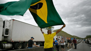 Manifestantes bloquean rutas en Brasil por segundo d&iacute;a tras derrota de Bolsonaro