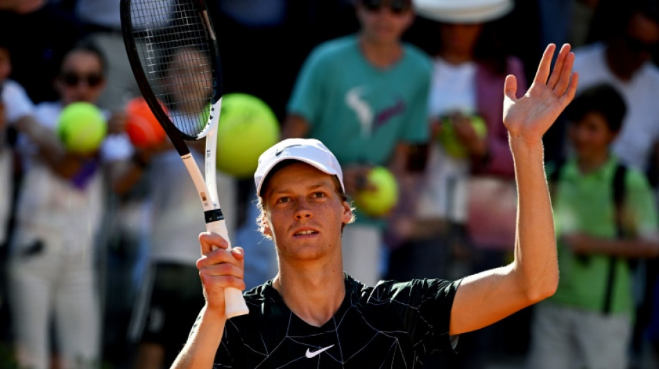 Sinner eases past Kokkinakis into Italian Open last 32