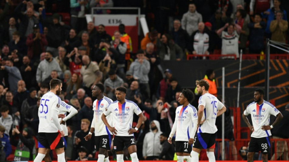 Ligue Europa: l'OL finit en enfer chez Manchester (5-4)