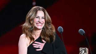 "Ma vie est un r&ecirc;ve", dit Julia Roberts en recevant son C&eacute;sar d'honneur