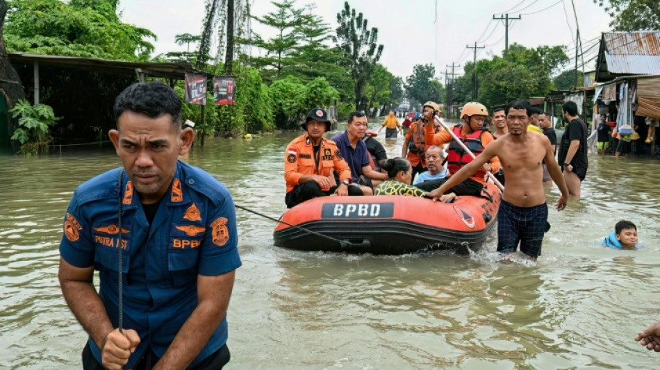 Death toll in Southeast Asia floods tops 250