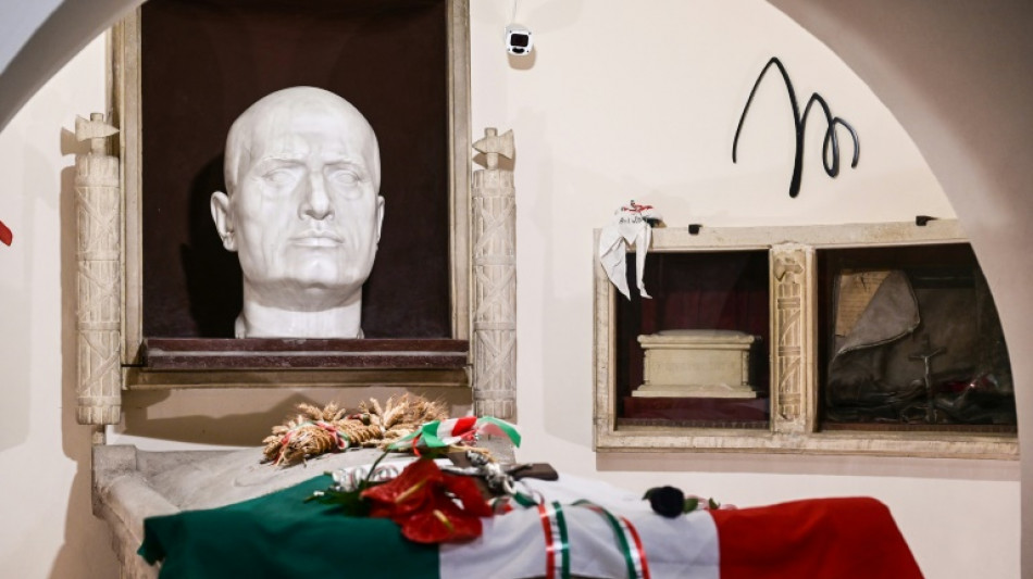 Cien a&ntilde;os despu&eacute;s, el culto a Mussolini se perpet&uacute;a en Italia