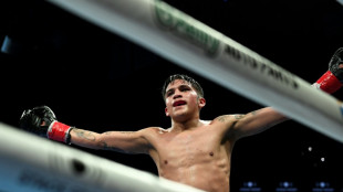 Rodriguez stops Cafu in super flyweight unification fight