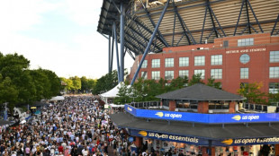 Desde m&uacute;sica a marihuana, el 'circo' del US Open desaf&iacute;a a los jugadores