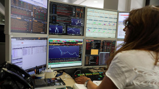 Borsa: Milano piatta (+0,1%), gi&ugrave; Buzzi dopo i conti