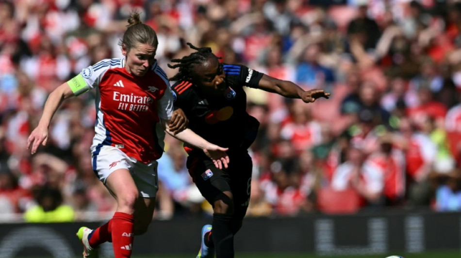 Dumornay gives Lyon lead over Arsenal in Women's Champions League semis