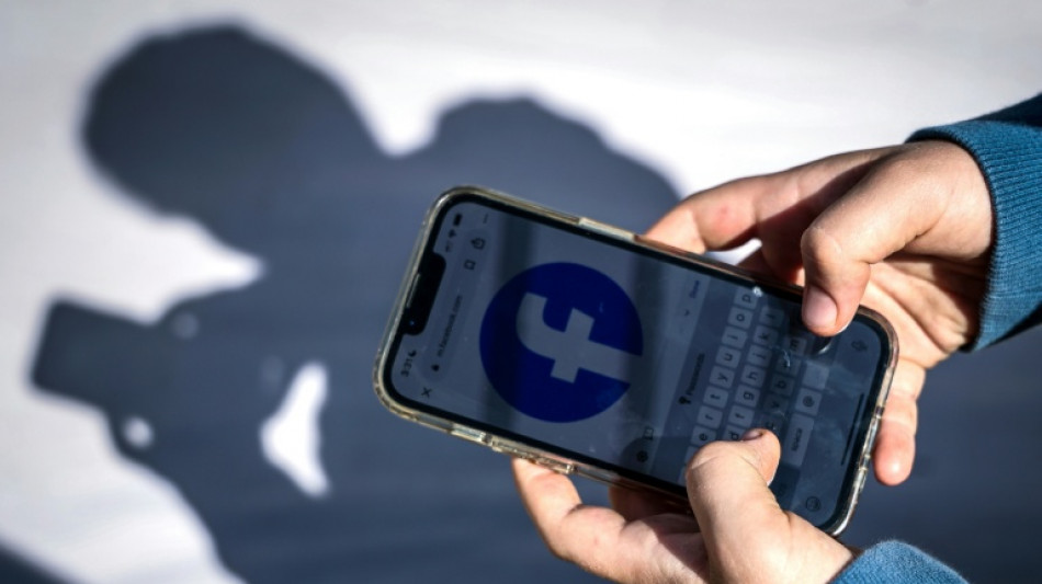 Les &eacute;crans, cette solution pris&eacute;e des parents pour occuper les enfants