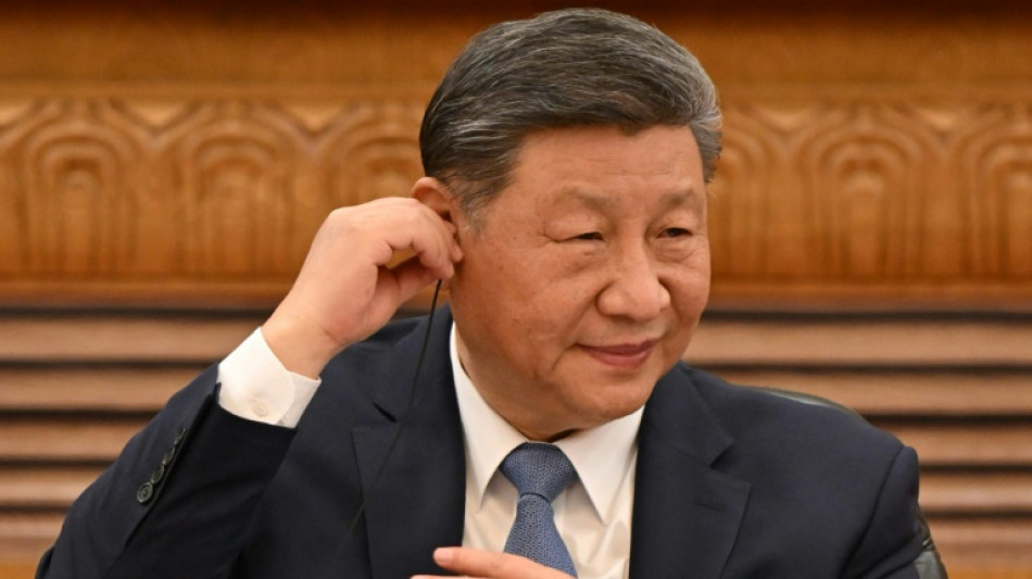 Xi ofrece a ejecutivos extranjeros una China "m&aacute;s y m&aacute;s" abierta