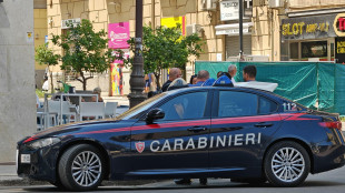 Tiene prigioniera in casa una donna per un mese, arrestato