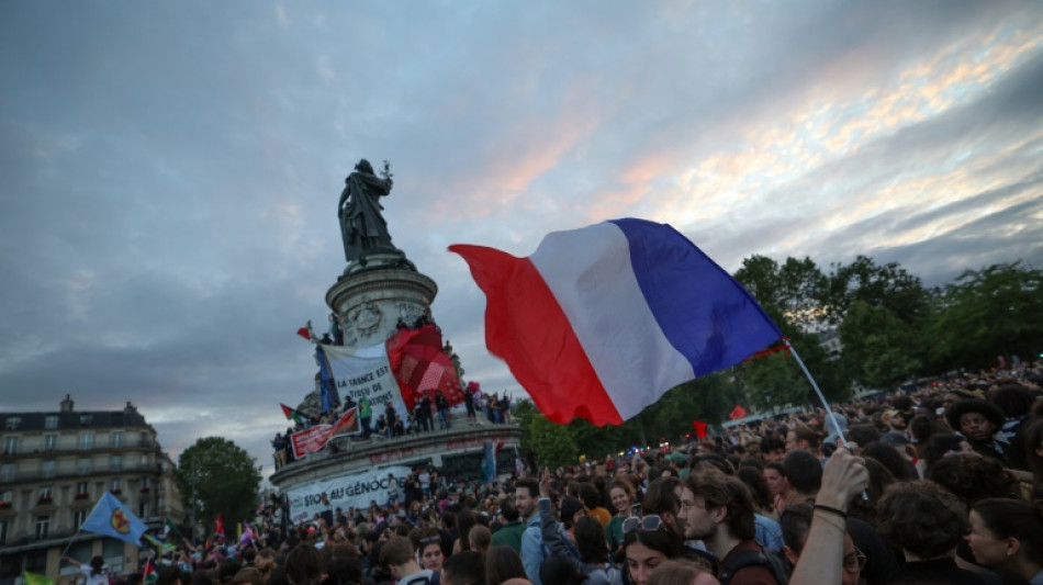 Esquerda frea a extrema direita nas elei&ccedil;&otilde;es legislativas francesas