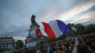 Esquerda freia extrema direita nas elei&ccedil;&otilde;es legislativas francesas