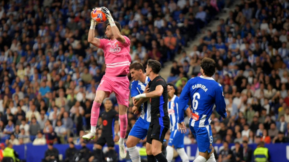 El Barcelona hace oficial el fichaje del portero Joan Garc&iacute;a