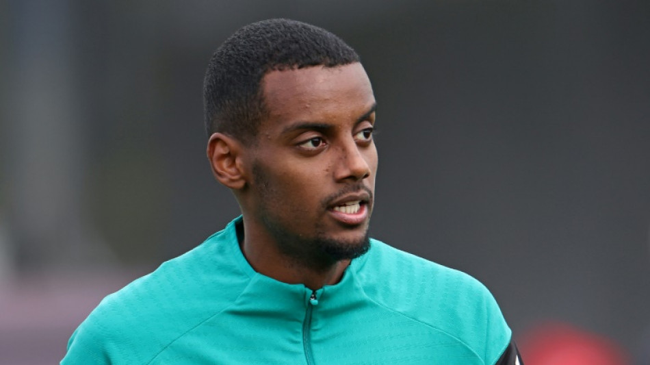 Isak deve estrear pelo Liverpool contra o Atlético de Madrid na Champions